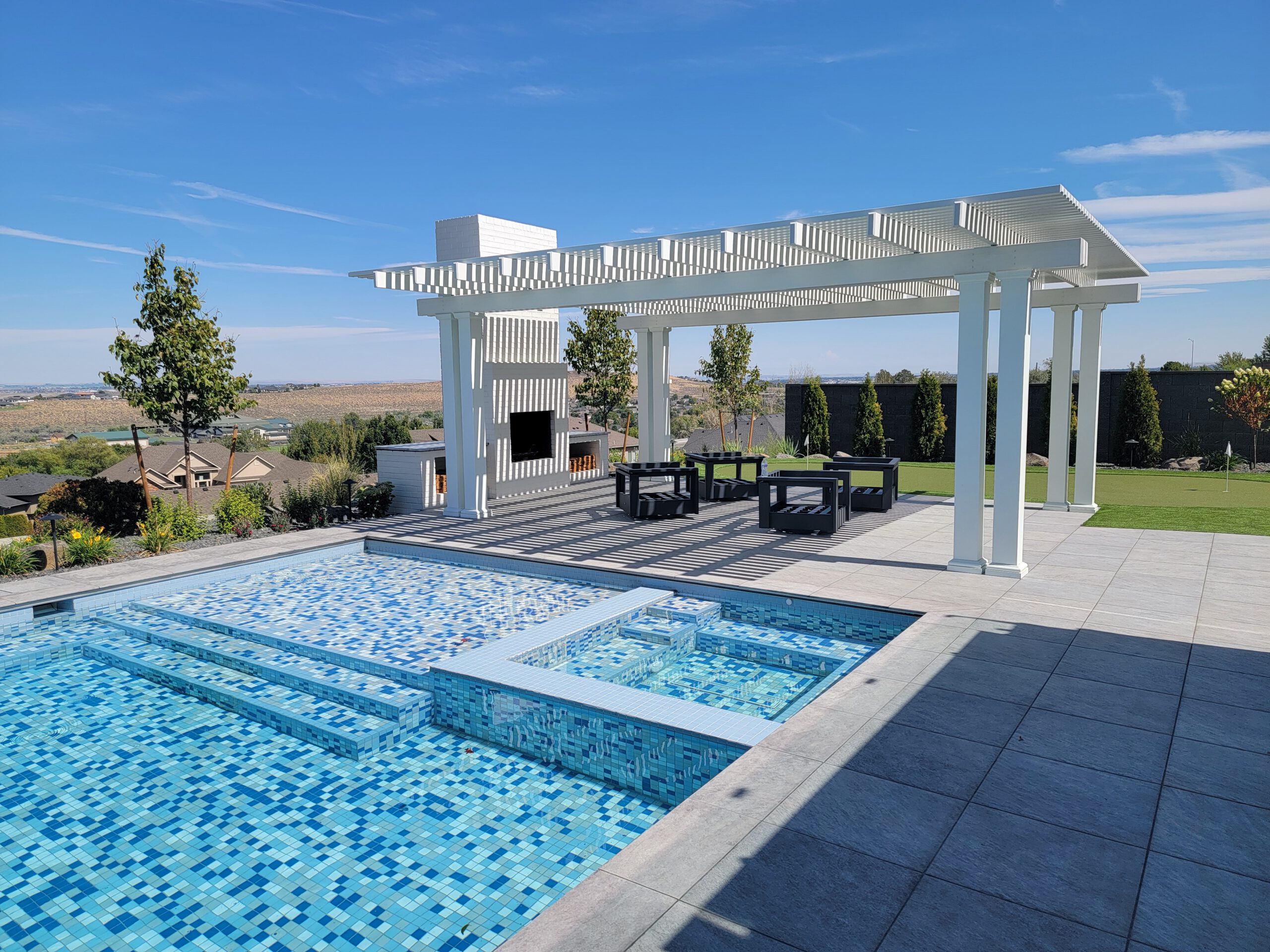 Luxury pool design Chelan, WA